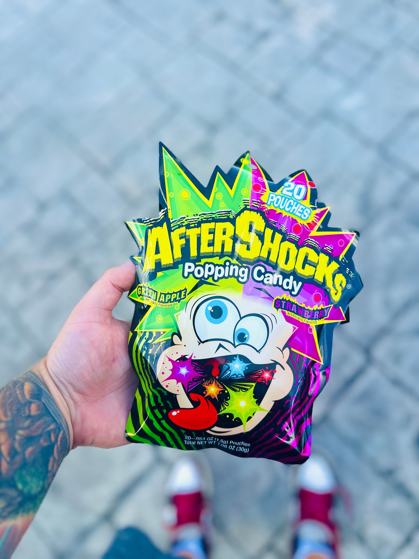 Aftershocks Popping Candy – Green Apple & Strawberry  (20 Pouches)